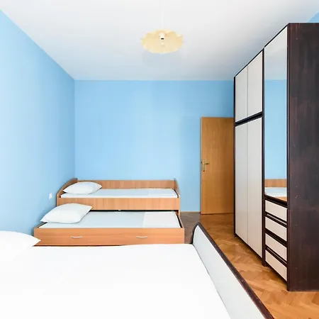 Golubic Апартаменты *