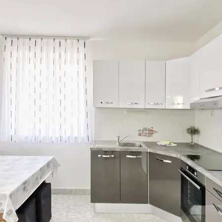 Golubic * Sveti Petar (Zadar)